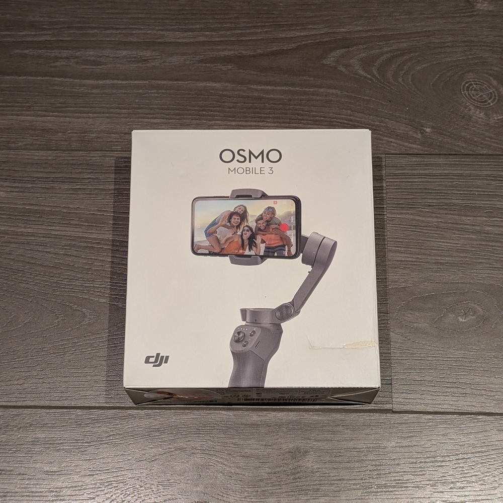 DJI Osmo Mobile 3 Gimbal - Picture 2 of 13